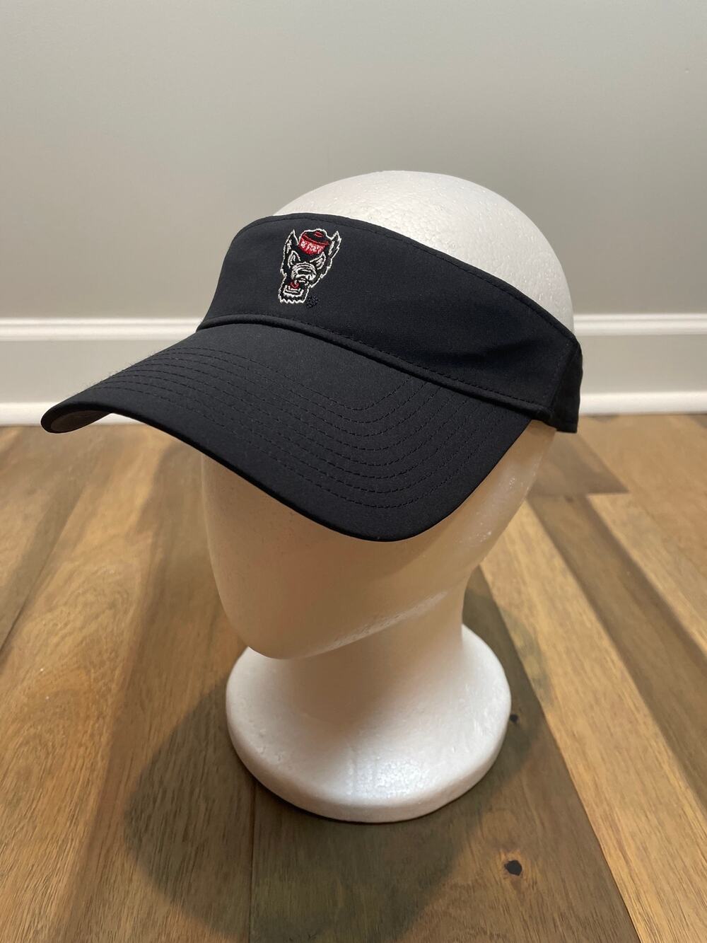 adidas Men's NC State Wolfpack Black Aeroready Adjustable Performance Visor